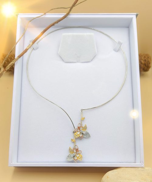 Front Open Flower Stem Tri Colour Necklace