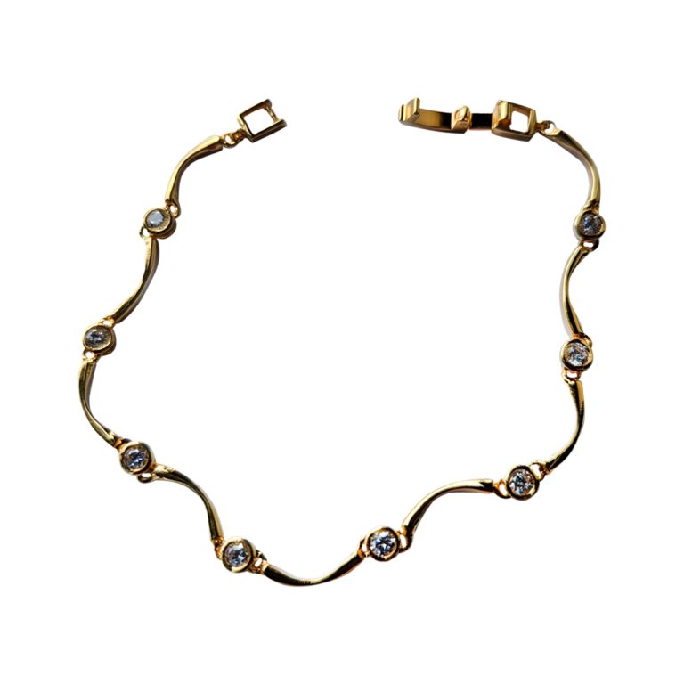 Simple Scallop Bracelet With White Stone