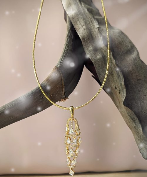 Vinatage Chandelier Pendant Necklace