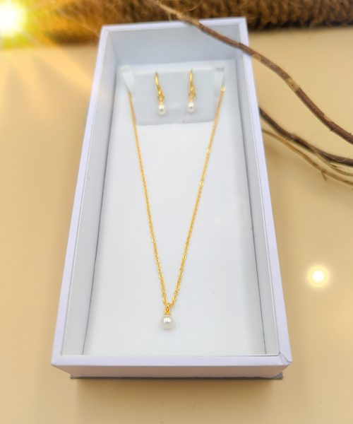 Daintiest Pearl Necklace Set