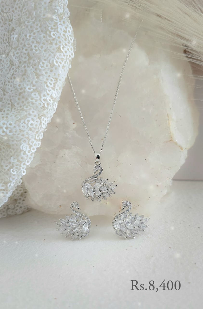 Swan Pendant Necklace Set - Image 28