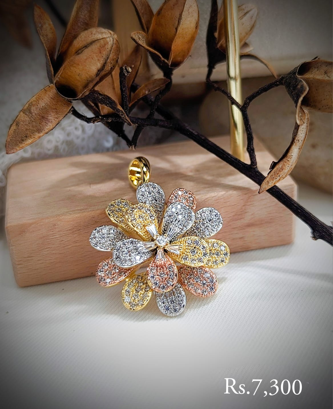 Daisy Flower Pendant & Earring - Image 4