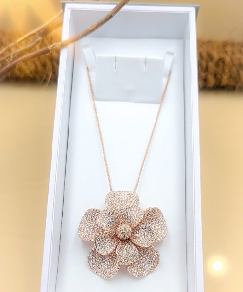 Double Petal Flower Pendant Necklace