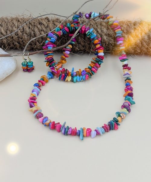 Fancy Stone Chip Necklace Set