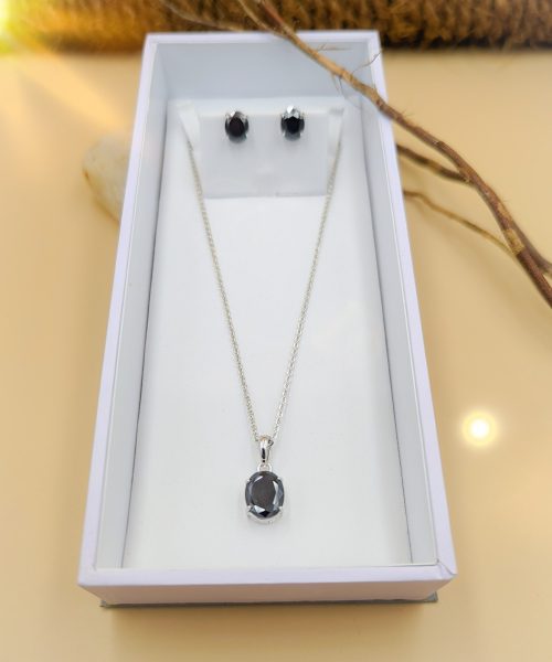 Coloured Stone Pendant Necklace Set