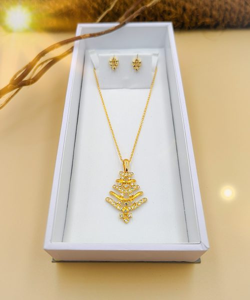 Flourish Tree Pendant Necklace Set