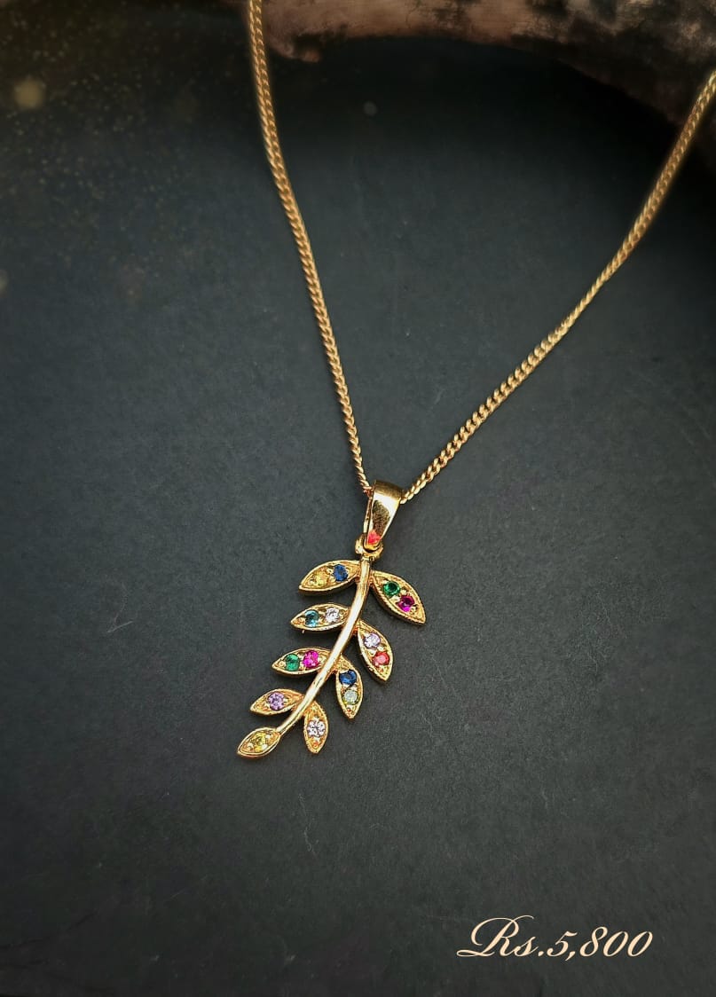 Signature Leaf Pendant & Earrings - Image 4