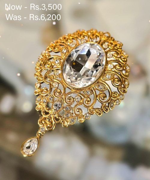 Single Stone Metal Oval Pendant