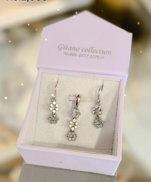 Metal & Stone Flower Pendant Set-Offer