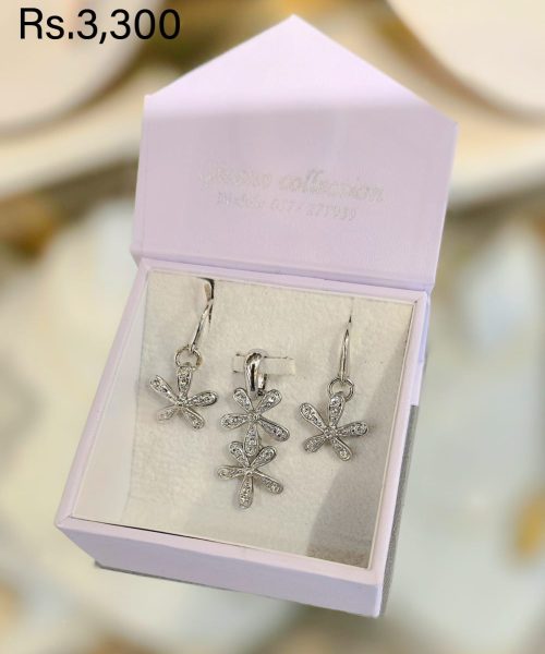 Silver Five Petal Double Flower Pendant Set