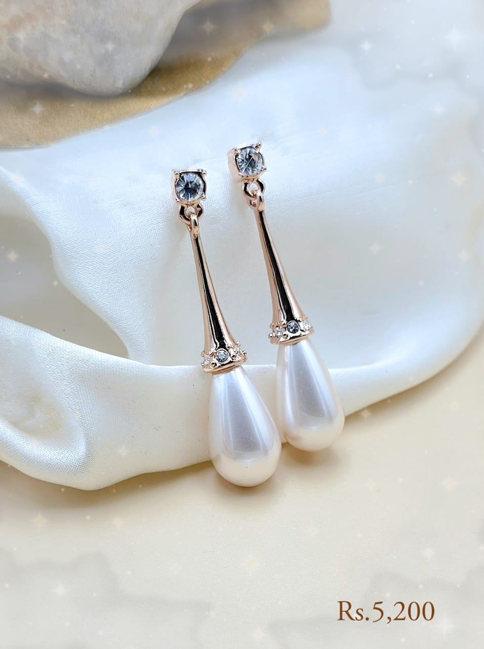 Serene Pearl Teardrop Earring - Image 3