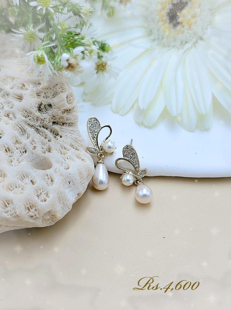 Botanic Beauty Pearl Teardrop Earring - Image 6