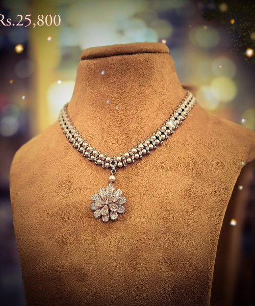 Daisy Flower Pendant Pearl Necklace
