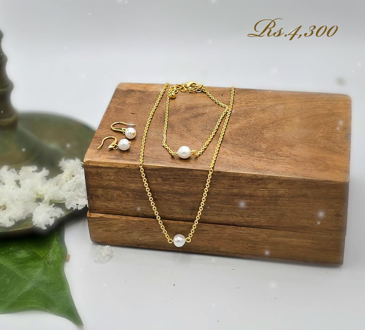 Dainty Single Rice Pearl Collection