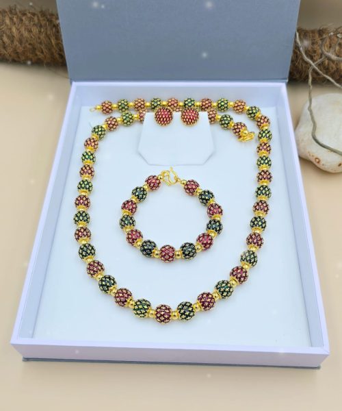 Baroque Enamel Red & Green Bead Collection