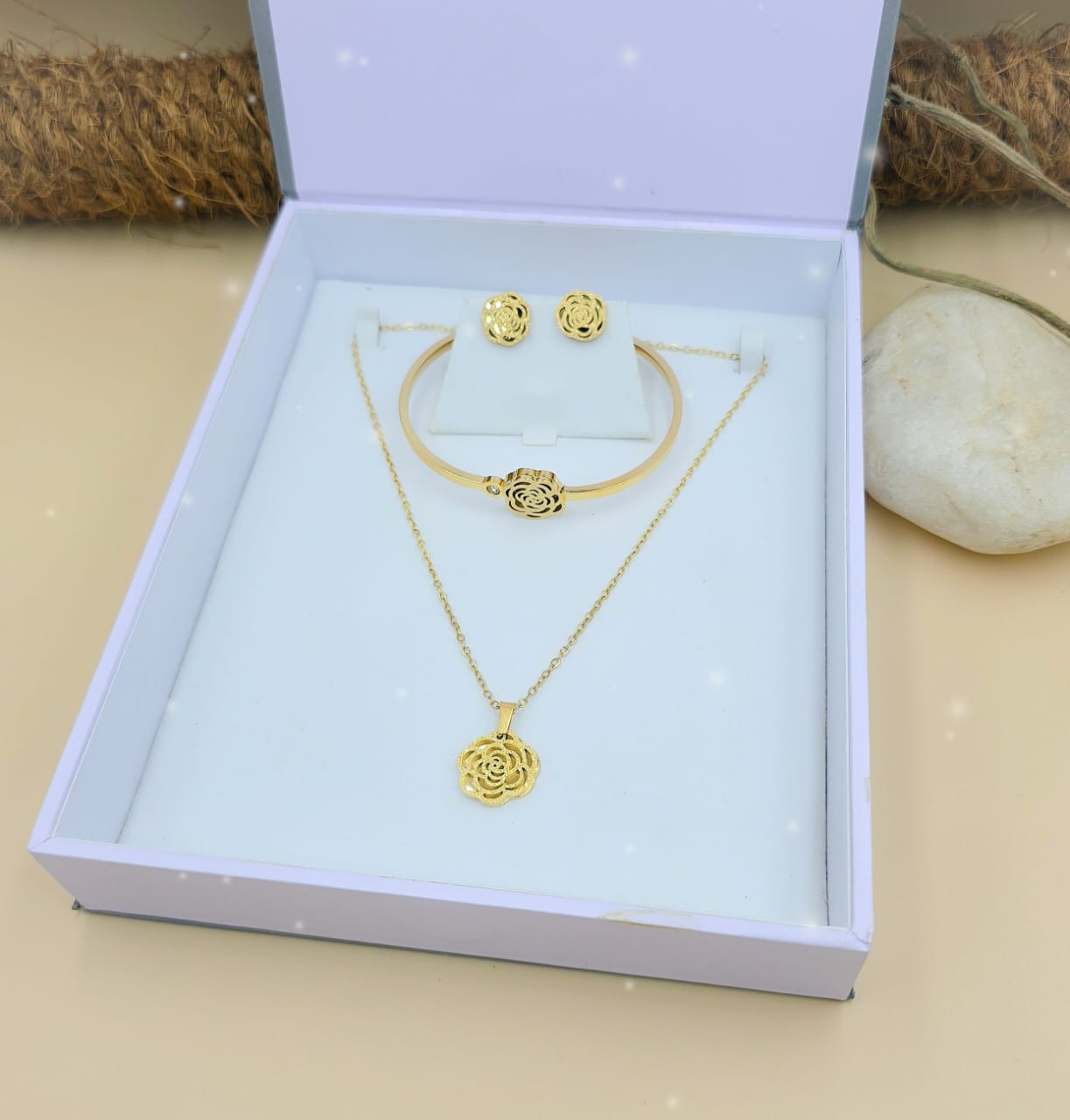 Fancy Metal Rose Necklace Full Set