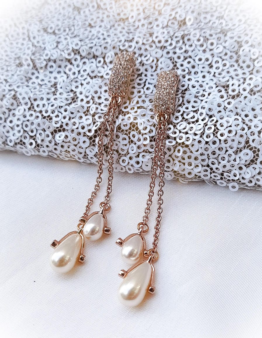 Pearl Teardrop Hanging Earring - Image 2