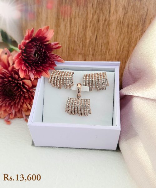 Luxury Cubic Zirconia Pendant & Earring