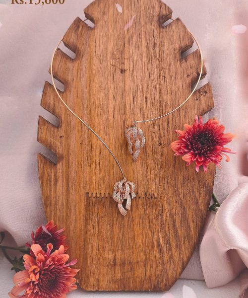 Tropical Pendant Front Open Necklace