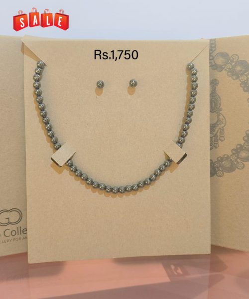 Oxidized Pearl Line Necklace Set