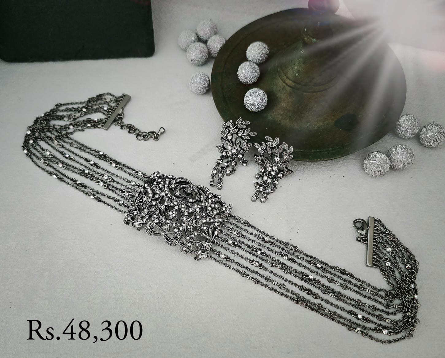 Leafy Drape Choker Set - Image 6