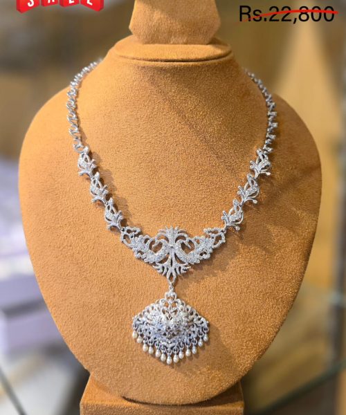 Silver Stone Leaf Hansaputtuwa Necklace