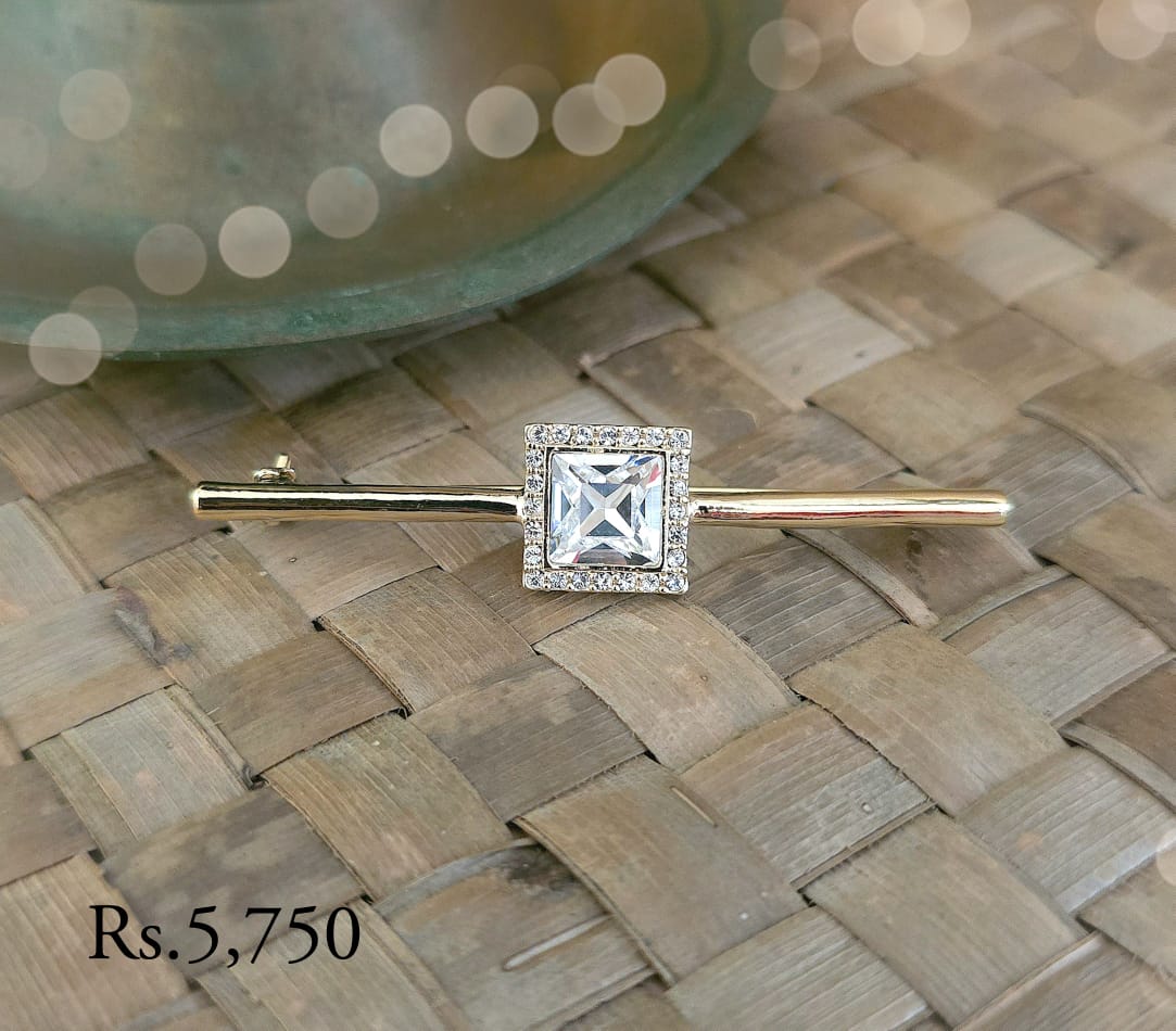 Square Stone Saree Pin - Image 4