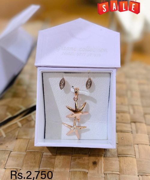 Twinkle Trail Star Pendant Set