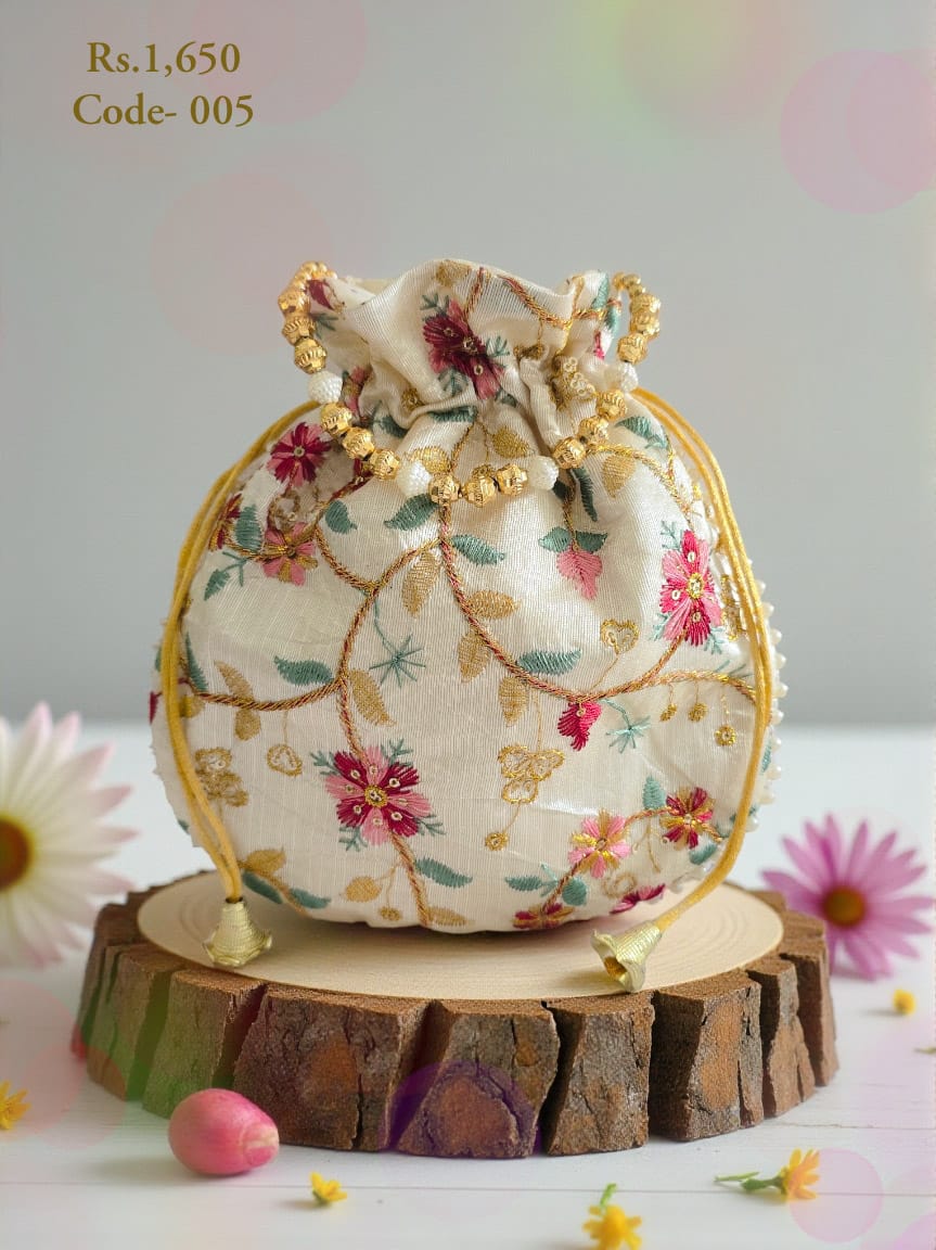 Ivory Garden Potli Bag 6 Ivory Garden Potli Bag - Image 6