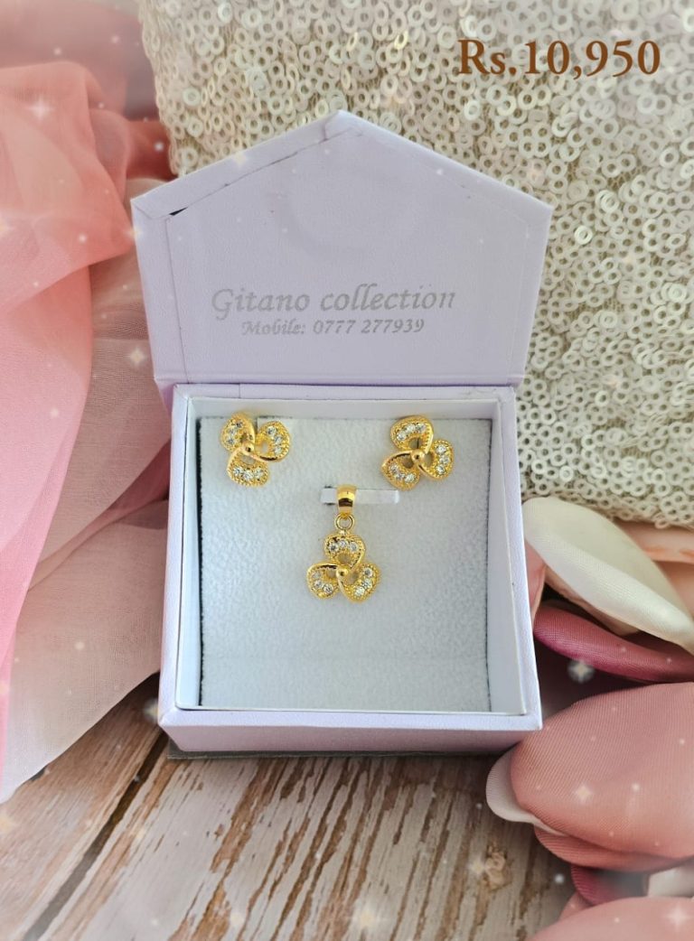 Signature Three Petal Stone Pendant Set-VC