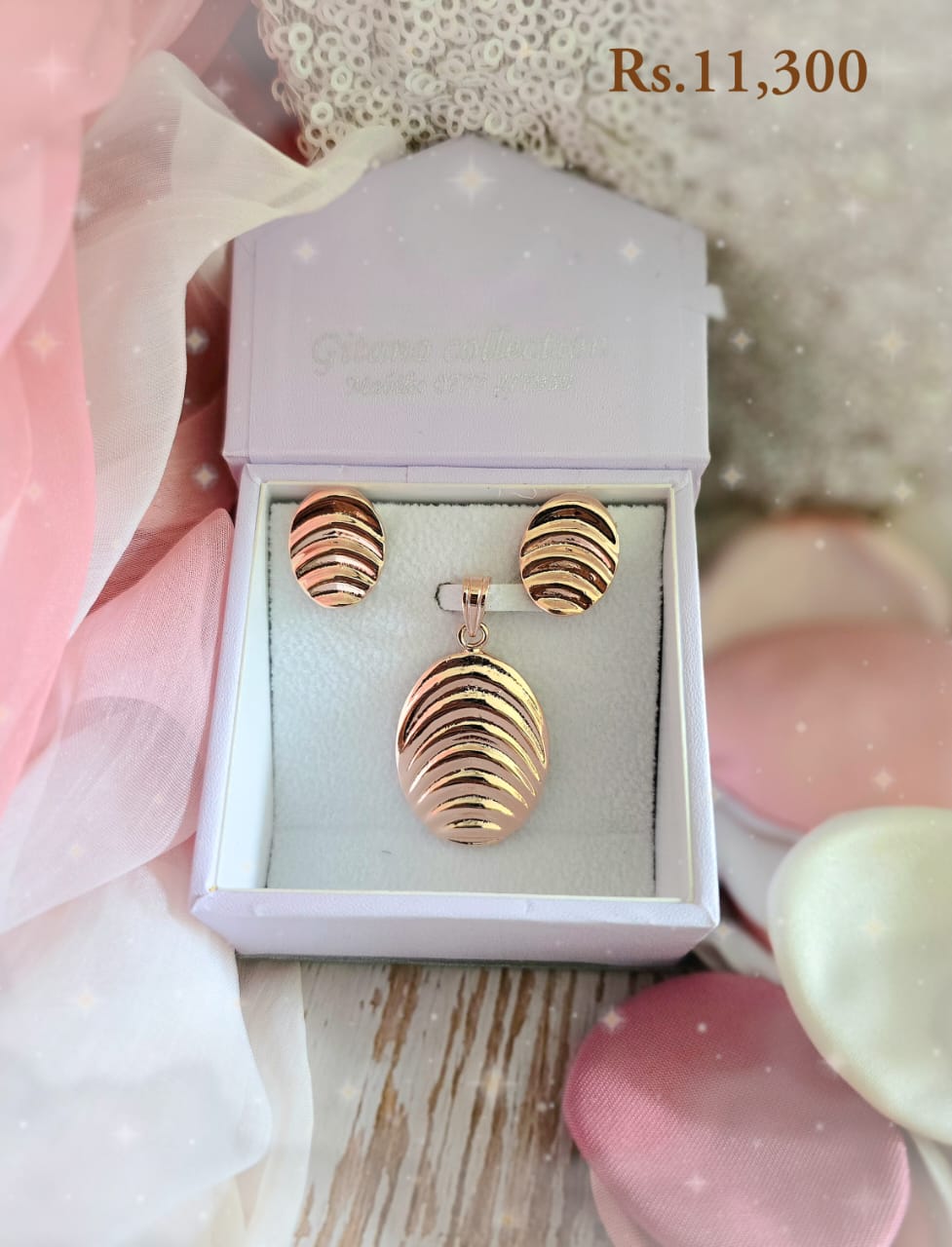 Signature Metal Leaf Pendant & Earring-VC - Image 3