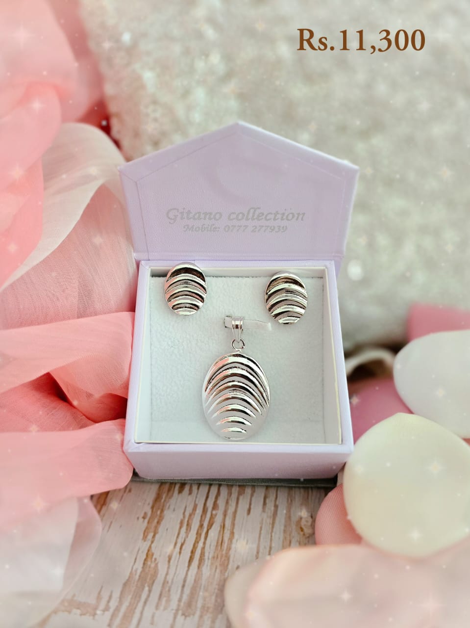 Signature Metal Leaf Pendant & Earring-VC - Image 4