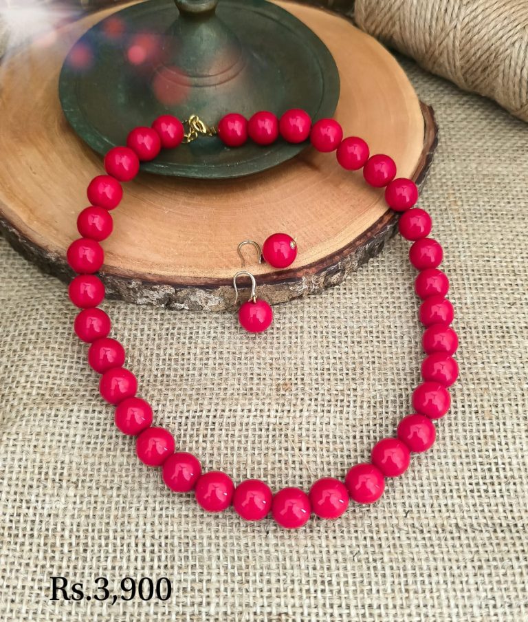 Red Pearl Necklace Set
