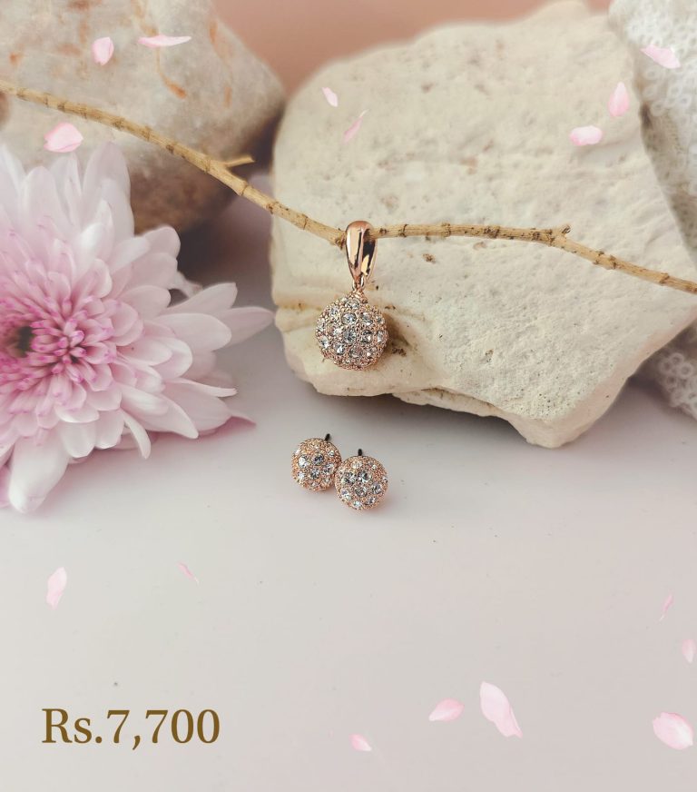 Ball Large Pendant & Stud Earring