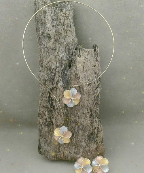 Plumeria Luxe Double Stud Front Open Necklace Set