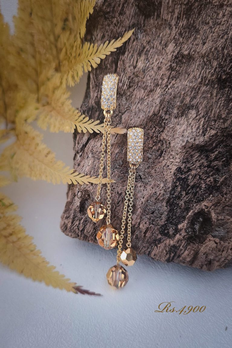 Aurum Crystal Drooping Earring