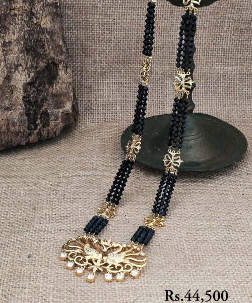 Black Crystal Hansa Puttuwa Long Necklace