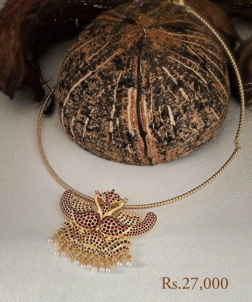 Traditional Hansaputtuwa Pendant Lasso Necklace